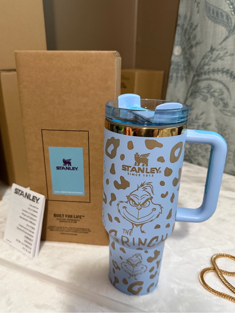 40oz Stanley Light Blue & Gold The Grinch tumbler cup